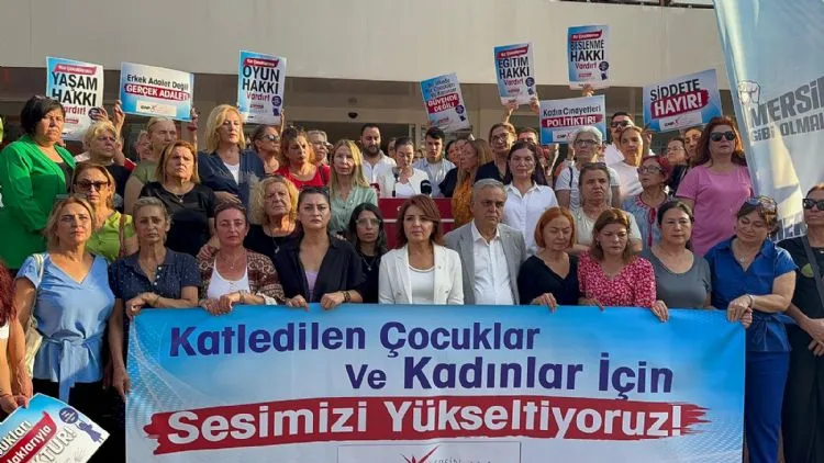 FARK EDİYOR  MUSUNUZ?  KADINLAR ÇOCUKLAR KATLEDİLİYOR!