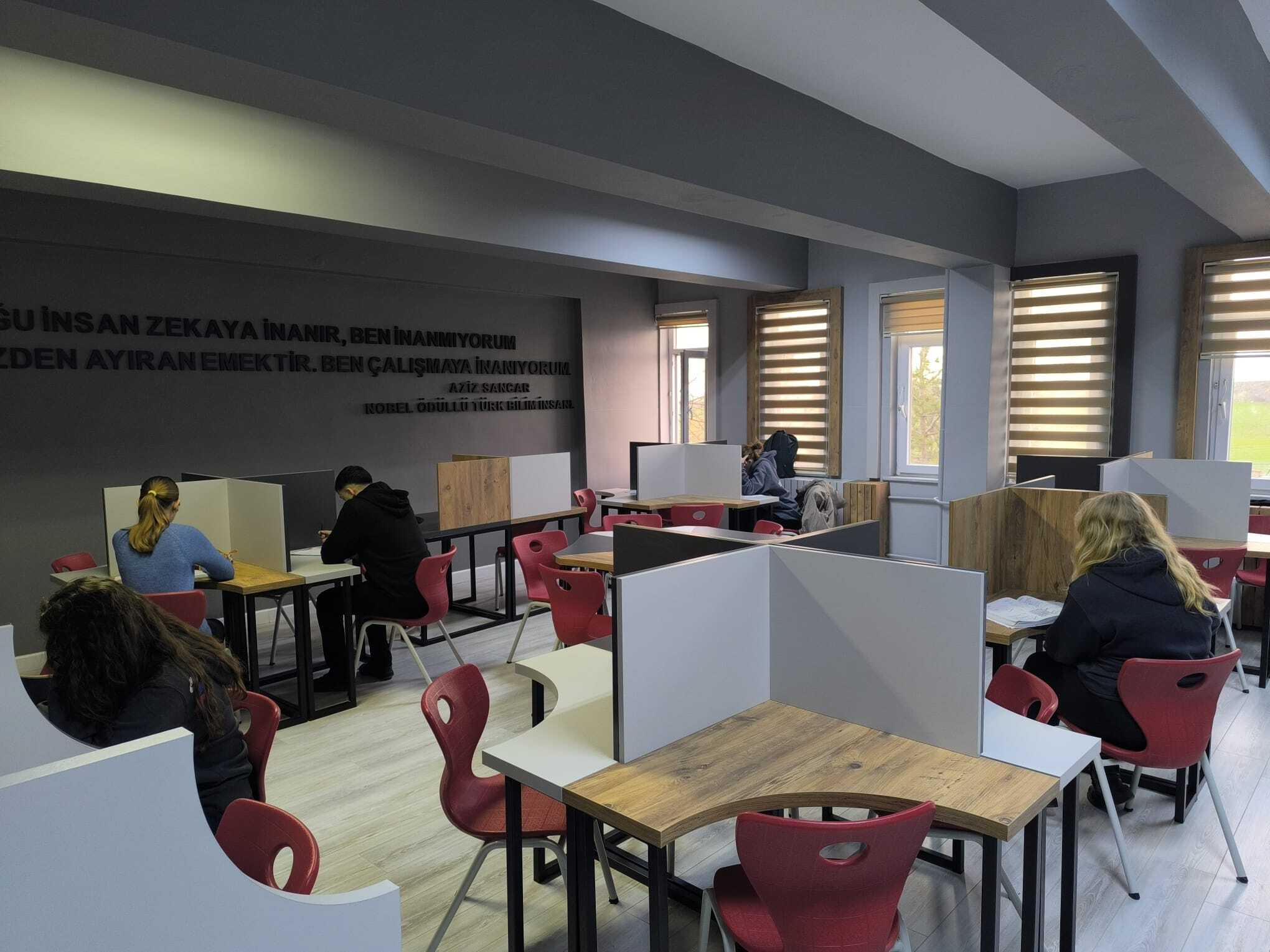 MUZAFFER ATASAY ANADOLU LİSESİ’NDE 15 TATİL DERS ÇALIŞMA KAMPI DÜZENLENDİ