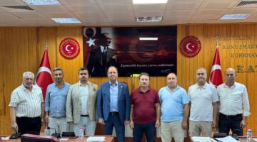 CHP’li İl Genel Meclis Üyeleri Topluca Haykırdı: Keşan – Enez Yolu, Ölüm Yolu Olmuştur.”