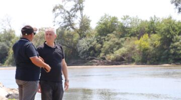 Atilla Bayazıt, Tunca Nehri sulama havzasında incelemede bulundu.